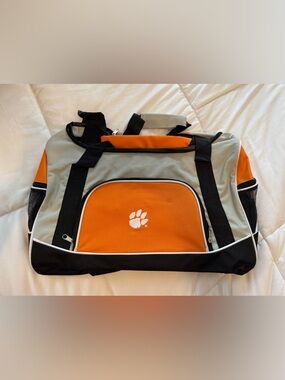 NWOT Clemson Orange Paw Print Gym Bag Duffle Bag